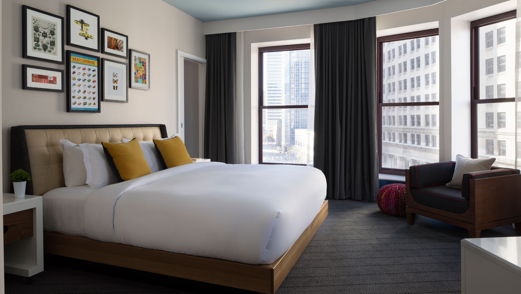 King guestroom at Kimpton Schofield Hotel