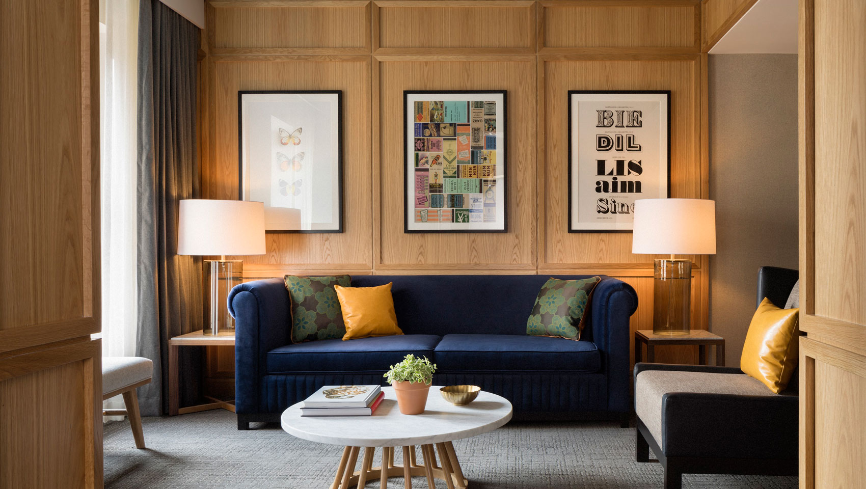 Living room sitting area at the Kimpton Schofield Hotel